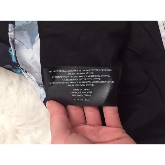 Finders Keepers Blue Floral Tank - Picture 6 of 6